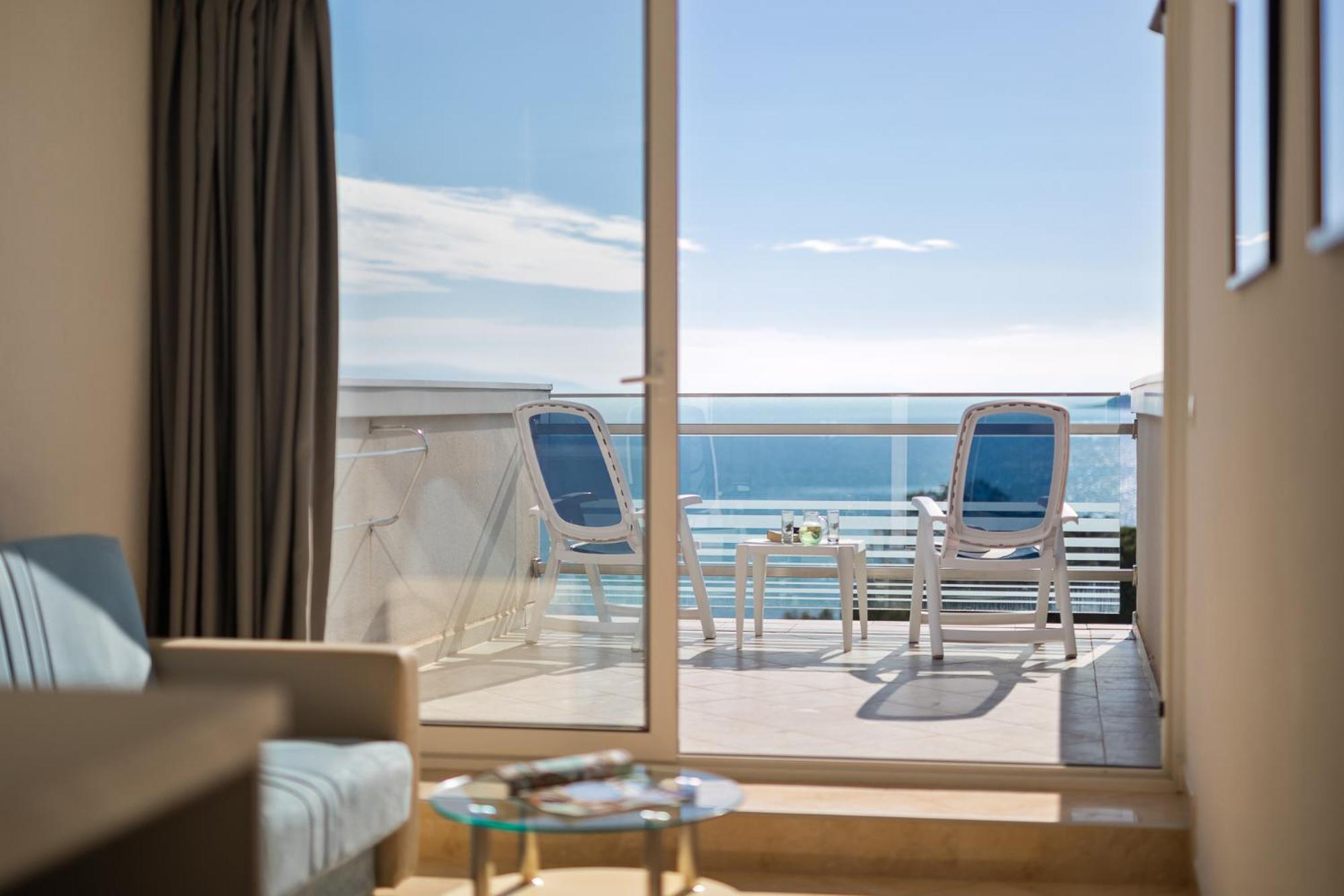 Hotel Mimosa Lido Palace - Maslinica Hotels & Resorts Rabac Exterior foto