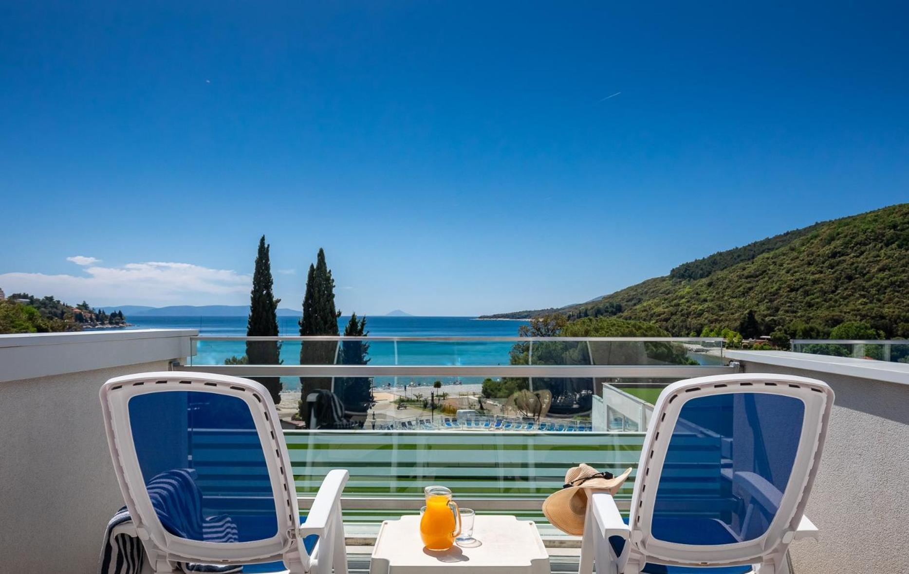 Hotel Mimosa Lido Palace - Maslinica Hotels & Resorts Rabac Exterior foto