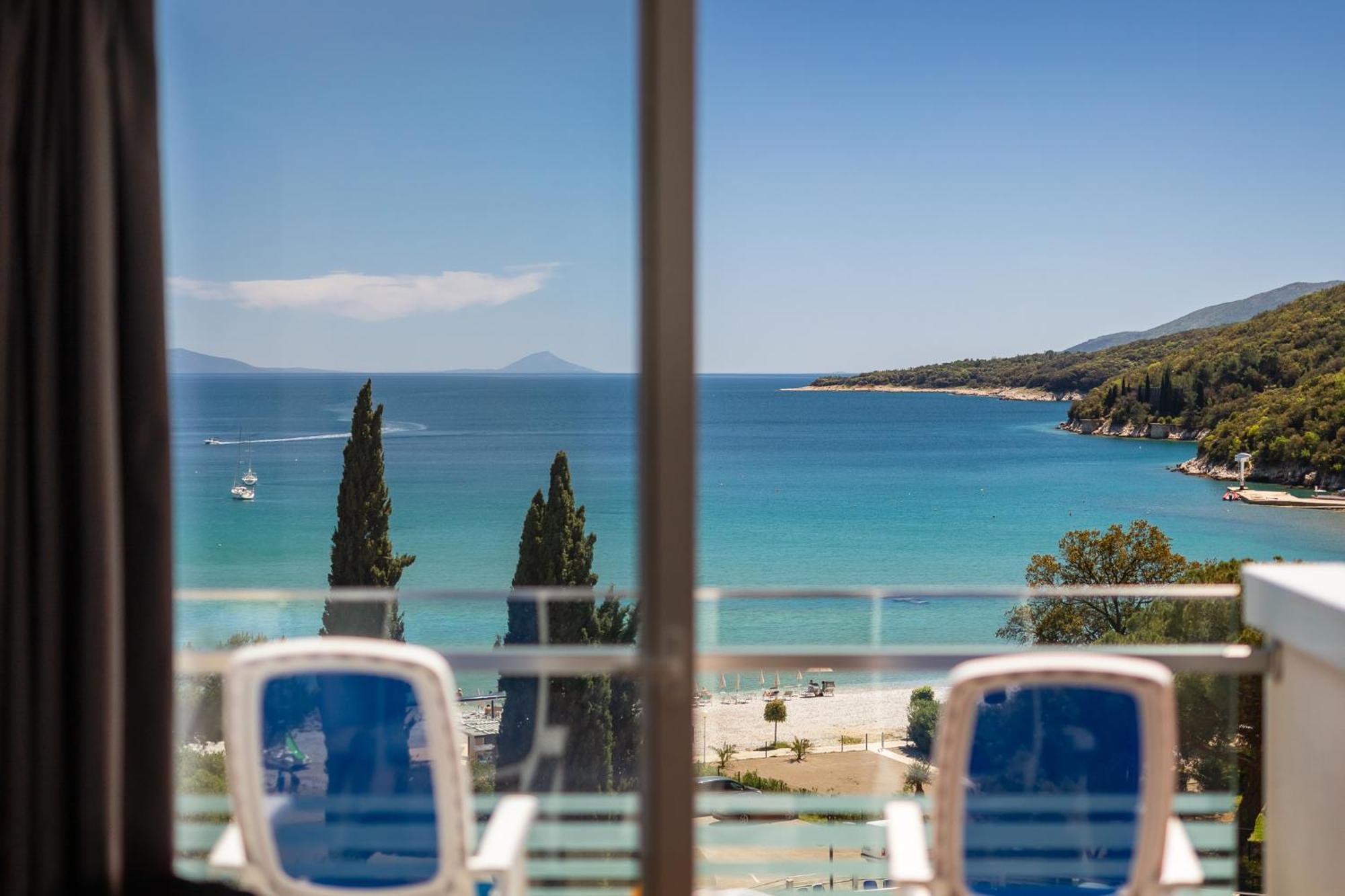Hotel Mimosa Lido Palace - Maslinica Hotels & Resorts Rabac Exterior foto